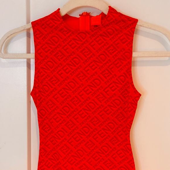 NEW FENDI X SKIMS Georgia Red and Orange Thigh Length Bodysuit XS MSRP $… - Picture 3 of 10